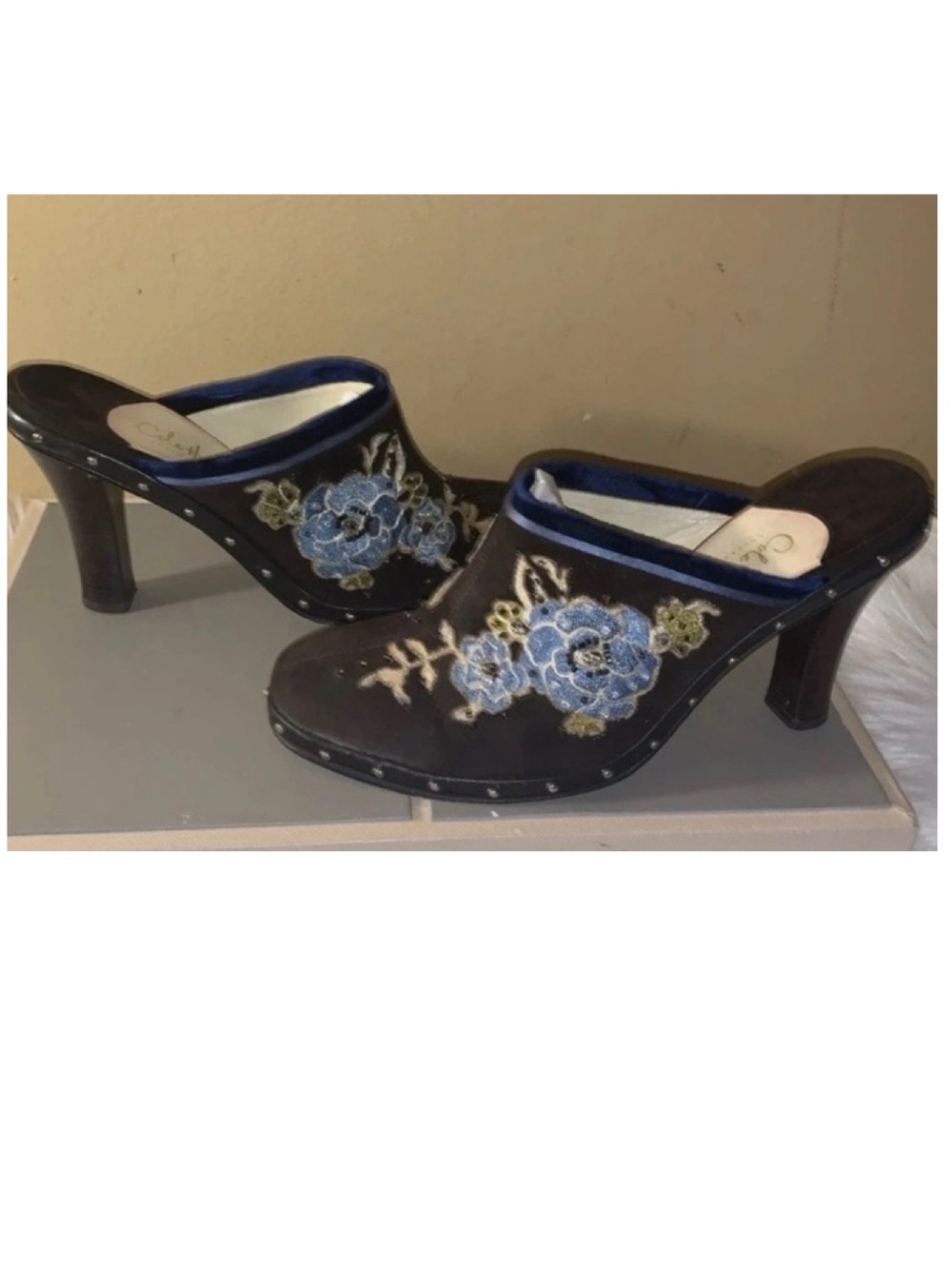 🧑🎄 VTG Cole Haan Kyrene Suede Chocolate Brown Embroidered Clogs Mules Y2K 8
